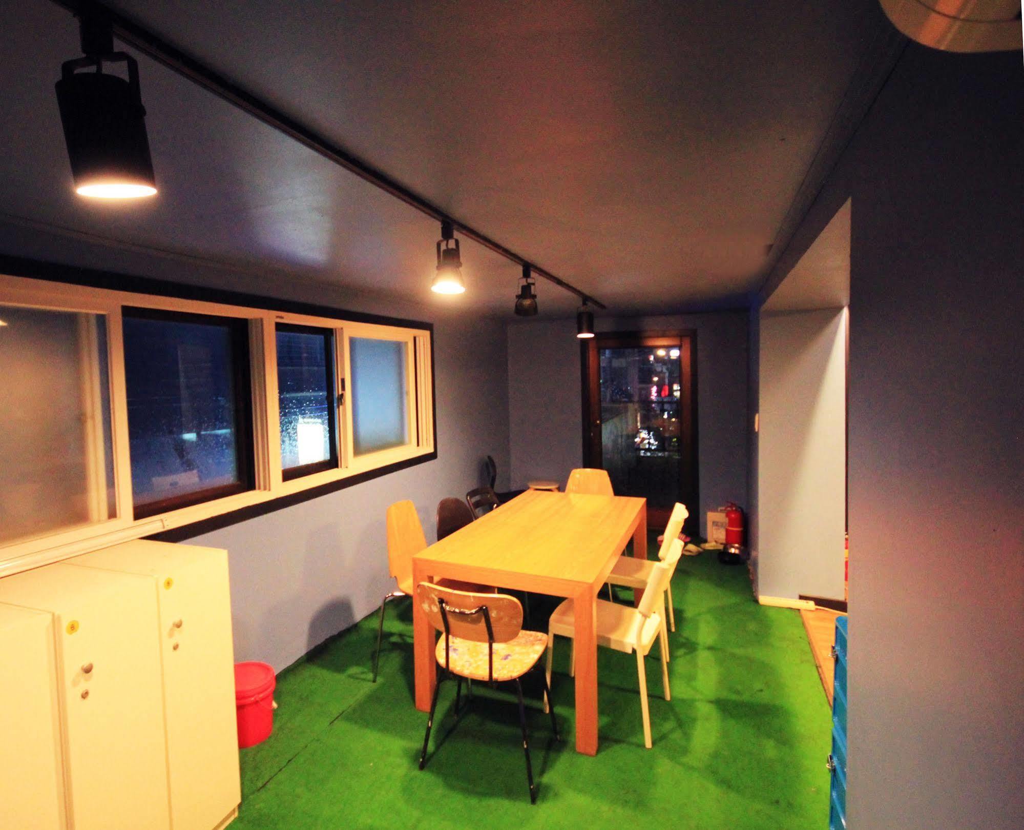 The One Hostel Hongdae In Seoul - Foreigner Only Kültér fotó
